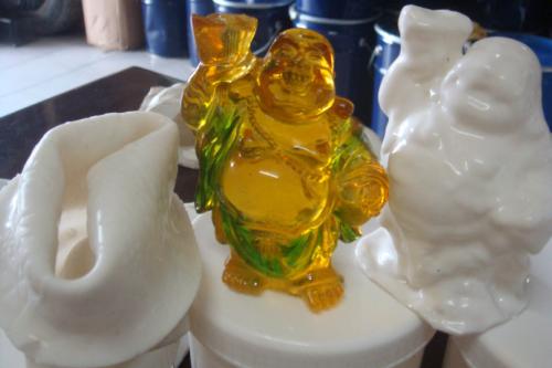 樹(shù)脂佛像工藝品硅膠模具.jpg